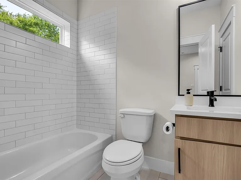 5303 Donovan Gardens Ln — Photo 19