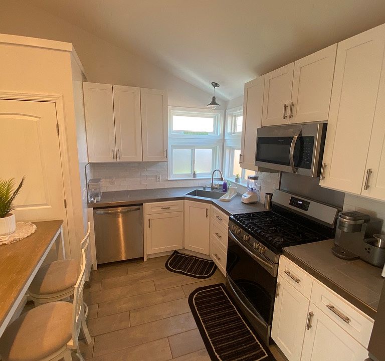 2nd image of 8489 Larch Ave #C