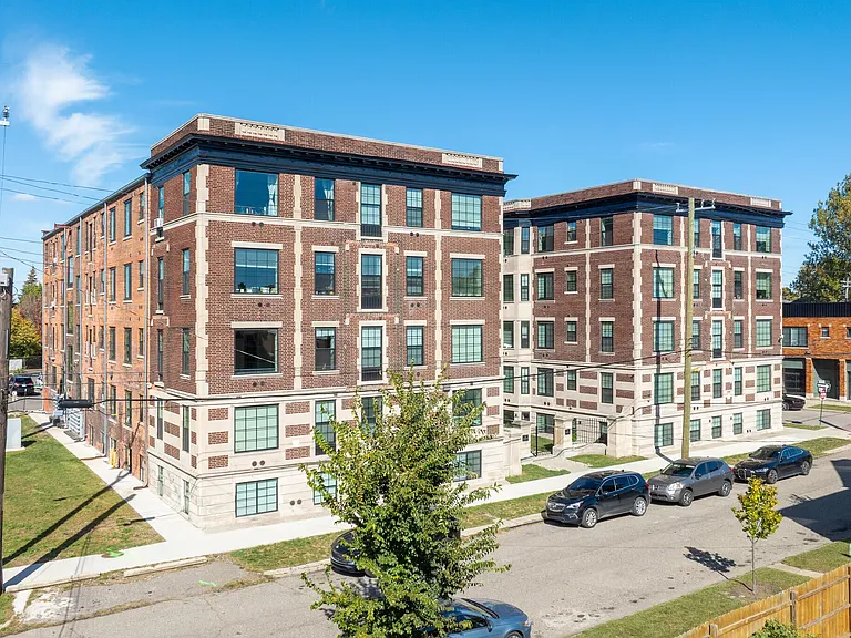 Bethune Lofts — Photo 14