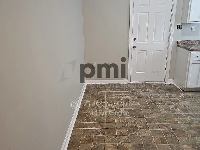114 Adler St — Photo 11