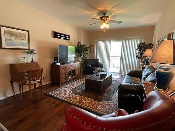 5th image of 12800 Melville Dr APT 209B