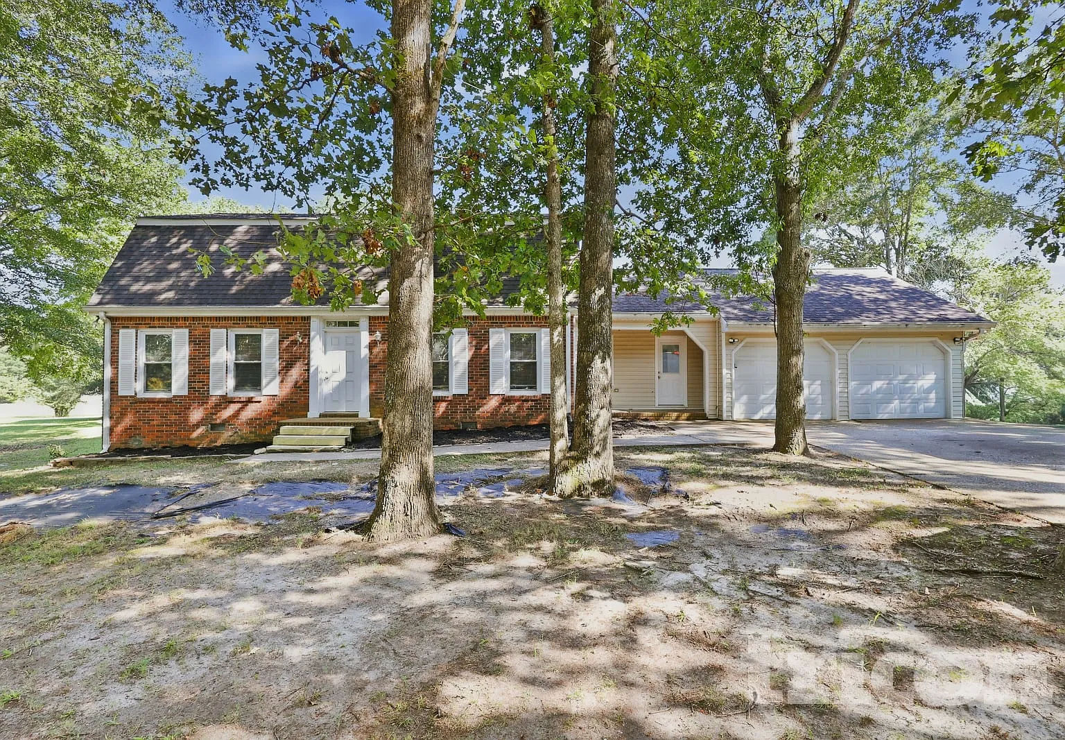 130 Southwood Court Fayetteville GA — Photo 1
