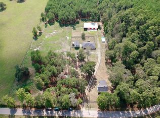 696 Four Notch Rd, Huntsville, TX 77340