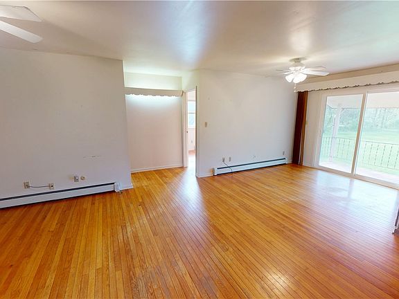 5th image of 112 Sunset Rd