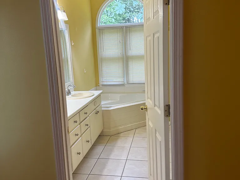115 Willington Way — Photo 39