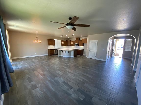 5th image of 3200 N Glacier Way