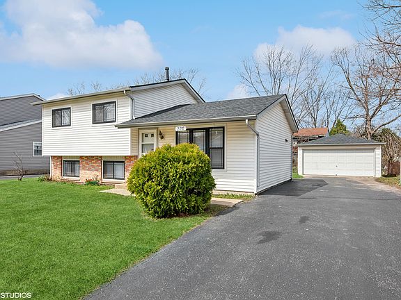 2nd image of 226 Riverside Dr