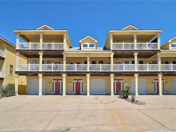 1833 S 11th St APT F2, Port Aransas, TX 78373