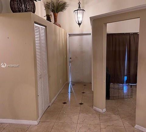 5th image of 2703 S Parkview Dr #2703