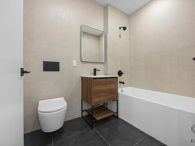 942 New York Ave #2A — Photo 14