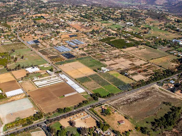 15639 Vesper Rd, Valley Center, CA 92082