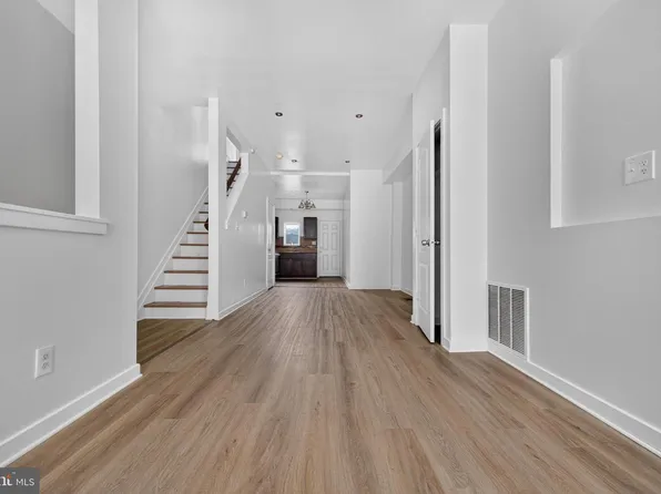1238 W Firth St, Philadelphia, PA 19133