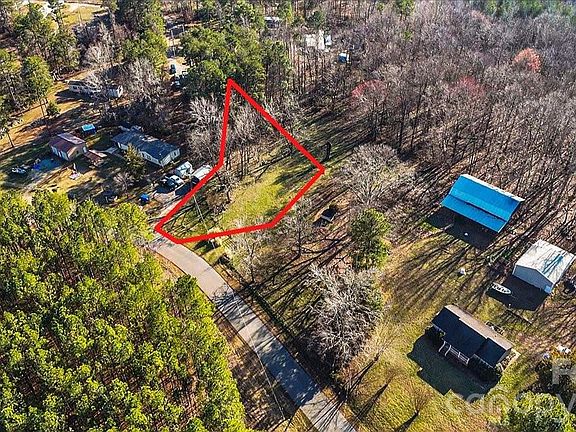 5th image of 2319 Otis Dellinger Rd