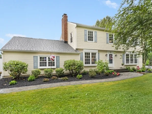 38 River Bend Rd, Clinton Twp., NJ 08809