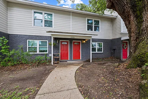 1559 Highland Ave #3 Photo 1