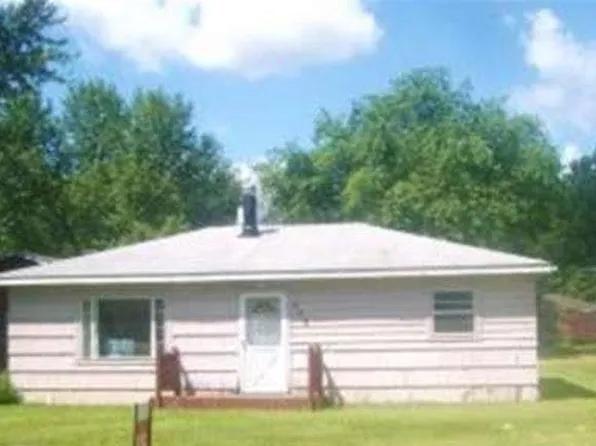802 Oak St, Lennon, MI 48449