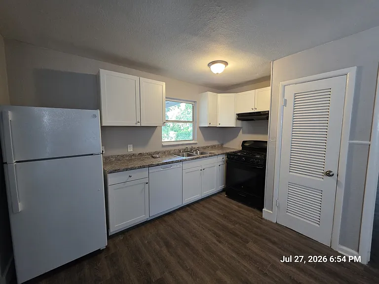 New kitchen!
