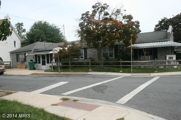 2nd image of 213 W Main St
