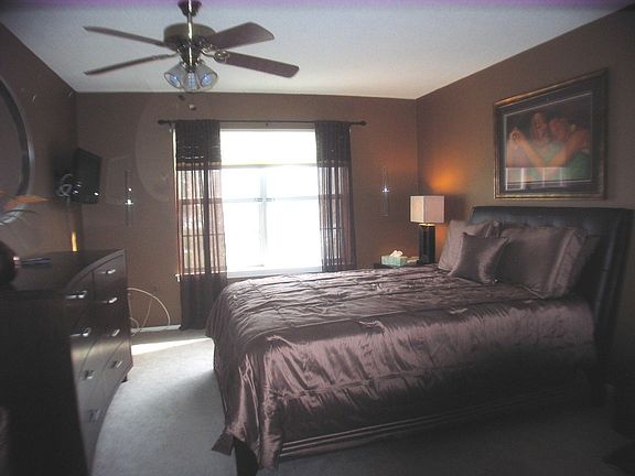 Large Master Bedroom with Newer Carpet & Paint