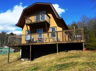 416 Cliff St, Galax, VA 24333