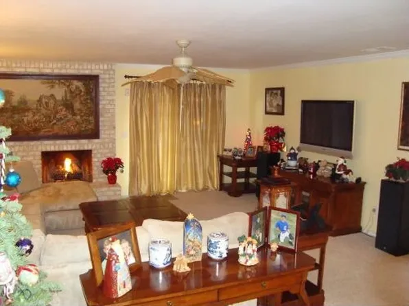 991 Orangewood Ct, Lemoore, CA 93245