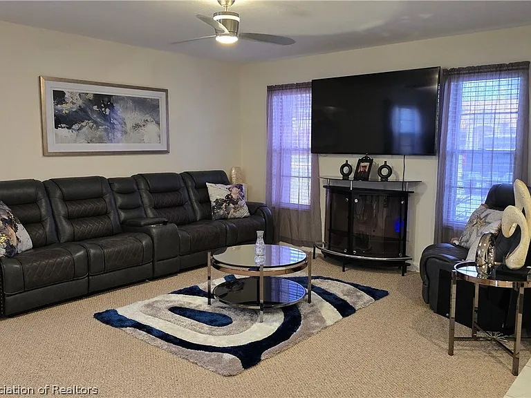 120 Sheppard Rd NW — Photo 8