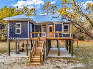 32 Old Pl, Kingstree, SC 29556