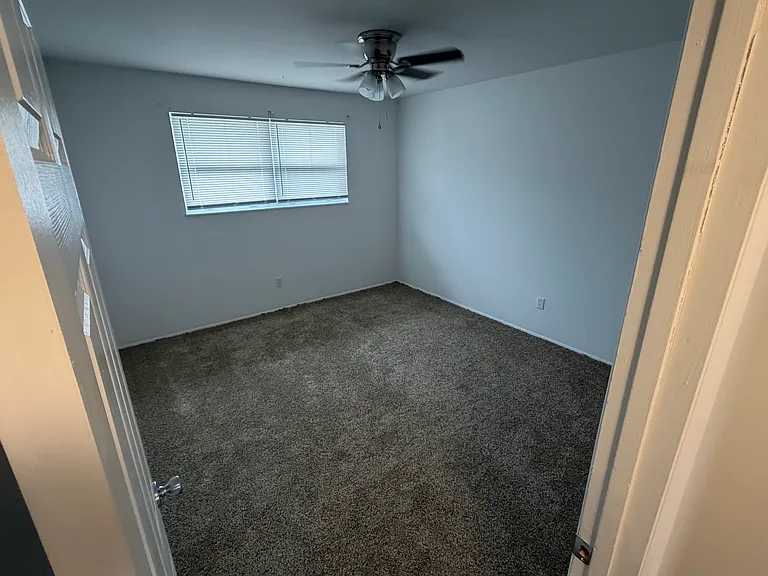 1013 Saint Paul Ln #3 — Photo 5
