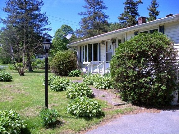 2nd image of 3640 Essex Rd