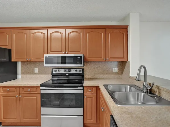 10773 Cleary Blvd, Fort Lauderdale, FL