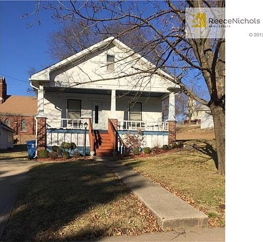 Sugar Creeks bungalow living at it's finest. Move in ready!