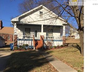 11404 Gill St, Sugar Creek, MO 64054