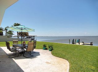30 W Point Dr, Cocoa Beach, FL 32931