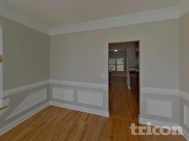 2205 Washington Dr — Photo 4