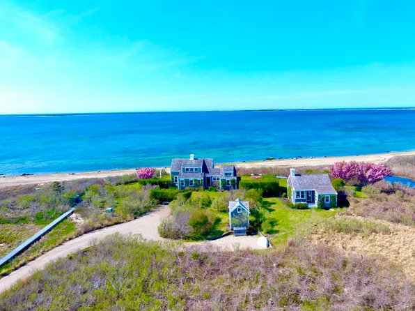 17 Lauretta Ln, Nantucket, MA 02554