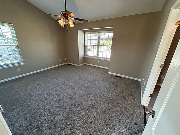 4th image of 236 Vicksburg Dr