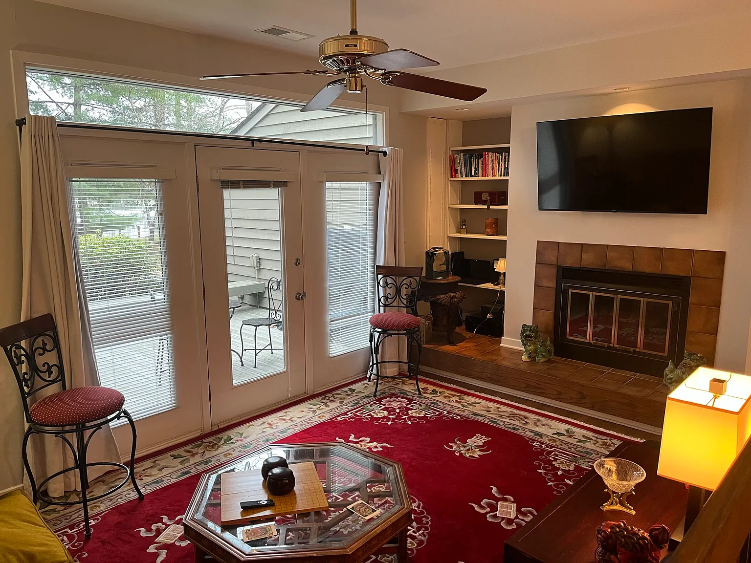 2 bed, 2.5 bath, 1376 sqft, $2,300 — Photo 2