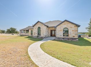 1000 Wagon Wheel Trl, Mertzon, TX 76941