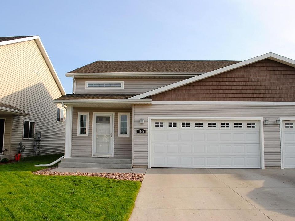 1146 44th AVE W