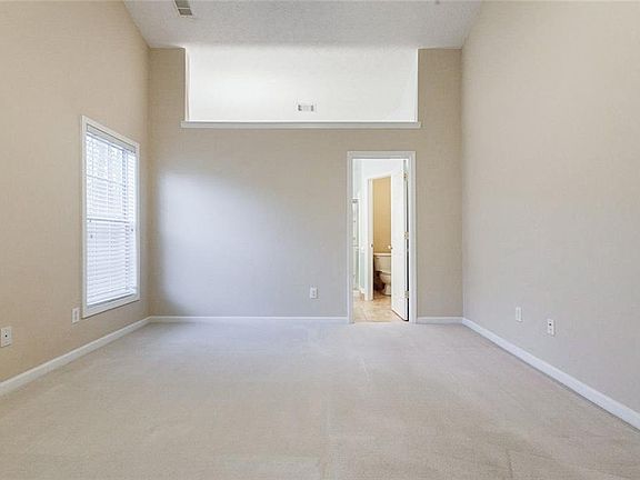 4th image of 2115 Charleston Oak Cir