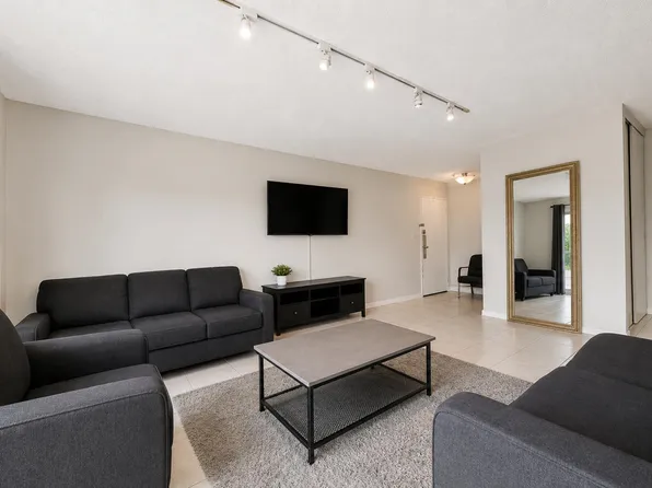 7200 Lindsay Rd #306, Richmond, BC V7C 2P5