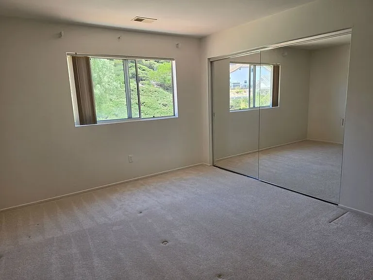 24581 Rue De Gauguin — Photo 43