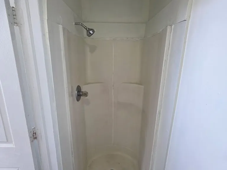 621 W Turner St — Photo 11