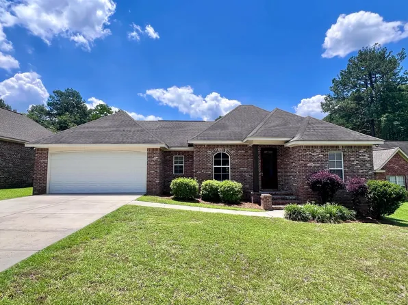 19 Tuscan Ln S, Sumrall, MS 39482