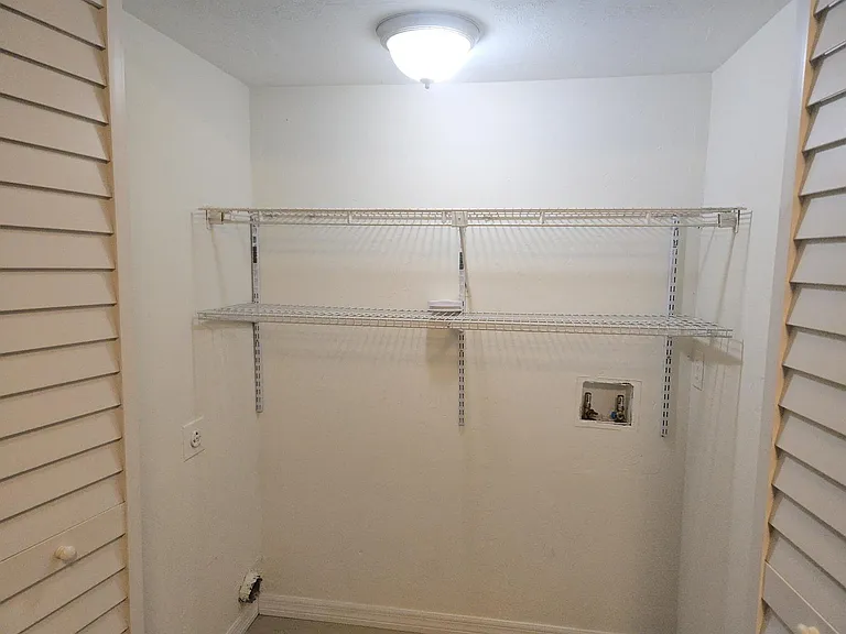 1231 SW 61st Ter #2 — Photo 6