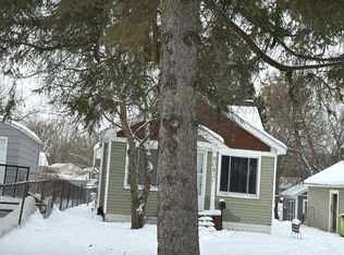 8083 Maple St, Swartz Creek, MI 48473