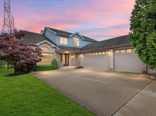 840 Kylemore Dr, Des Plaines, IL