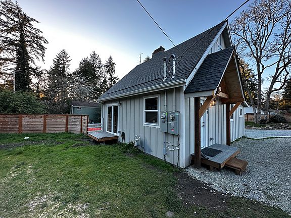 2nd image of 9548 Dekoven Dr SW
