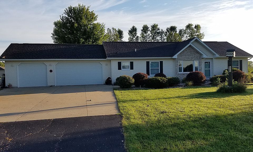 Large 3 deep 3 car garage.