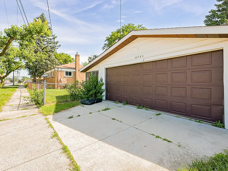 28783 Leona St — Photo 32
